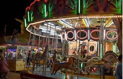  Las falleras mayores de Alaquàs inauguran la Feria de Carnaval