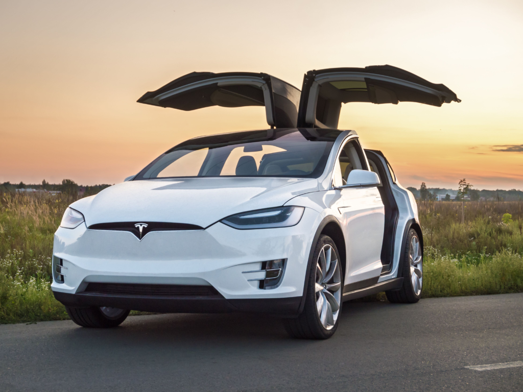 Seguro de coche eléctrico Tesla