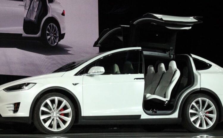  Seguro de coche eléctrico Tesla model X