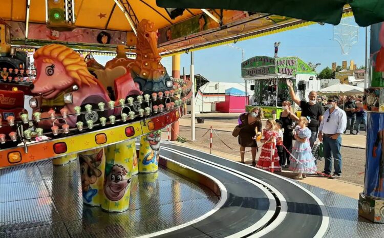  Desalojo de la Feria de San Lucas de Jaén por el vendaval