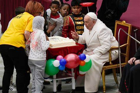 El papa celebra su 87 cumpleaños 1