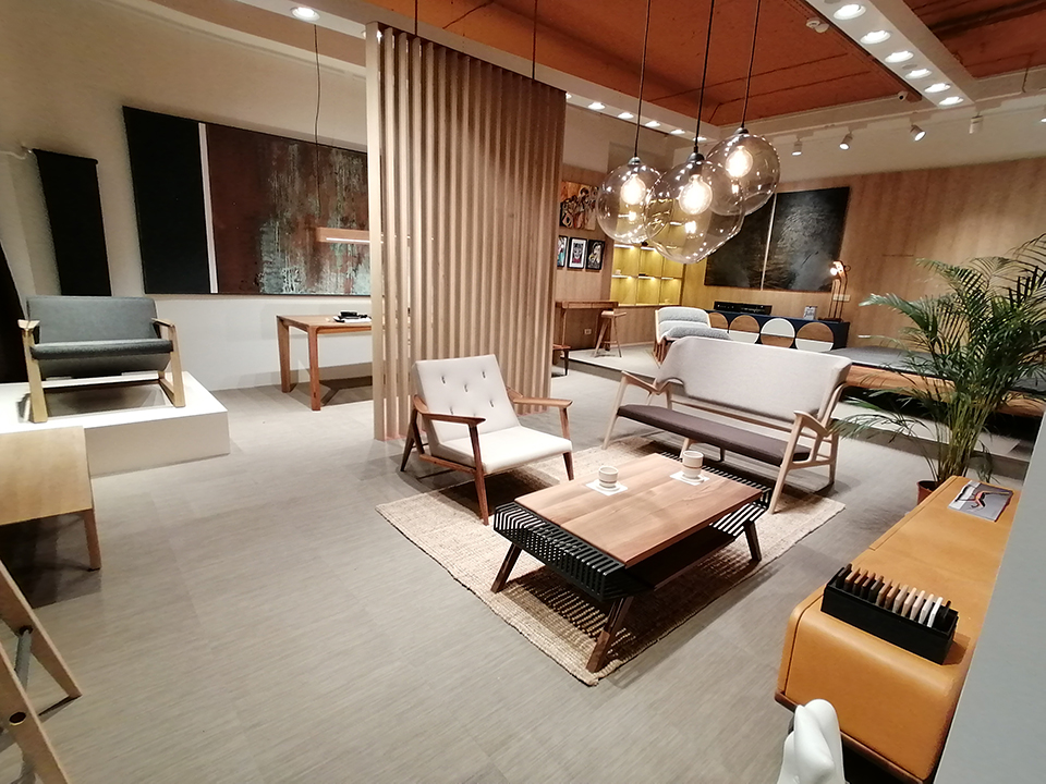 SEGUROS PARA LAS TIENDAS Y EXPOSICIONES DE MUEBLES1