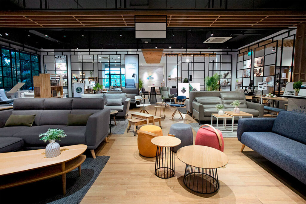 SEGUROS PARA LAS TIENDAS Y EXPOSICIONES DE MUEBLES