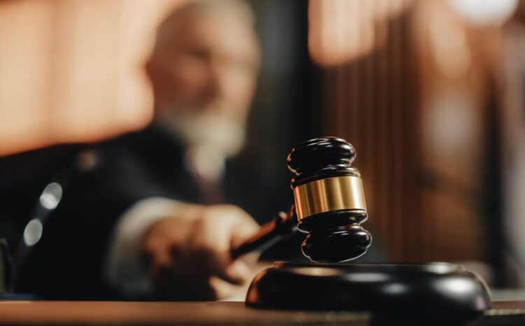 Se rectifica la jurisprudencia acerca de la potestad discrecional para cancelar licencias de funcionamiento a empresas de vigilancia y seguridad privada.