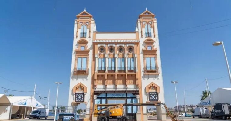 Las Colombinas en Huelva arrancan entre atracciones, risas y churros con los niños como protagonistas