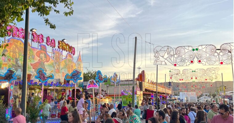 La feria de Antequera y los ‘cacharritos’ de la feria: donde los niños pasan el momento más apasionante de sus vidas