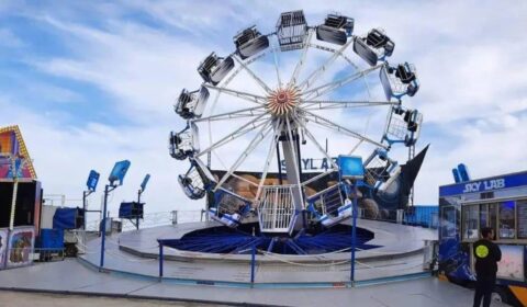 Seguros para la atracción Skylab Extazy Enterprise de la feria de atracciones. Seguros de Responsabilidad Civil