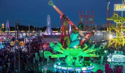 Calle del Infierno Feria de Sevilla 2026: horarios, precios y días sin ruido.