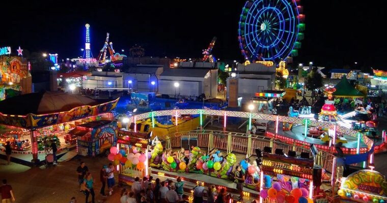 La Feria de Alcalá de Guadaira se amplía con ocho casetas este año y superará la treintena de atracciones