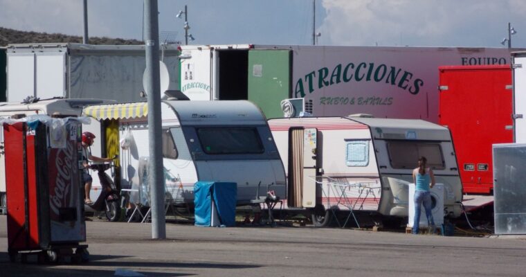 La vida nómada de los feriantes: «Soy el niño más afortunado del mundo porque puedo montarme en todos los cacharritos»