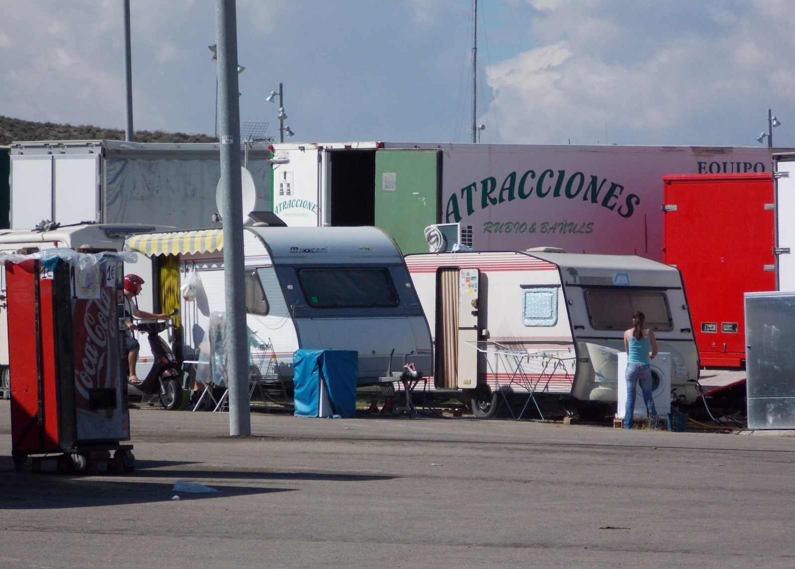 La vida nómada de los feriantes: «Soy el niño más afortunado del mundo porque puedo montarme en todos los cacharritos»